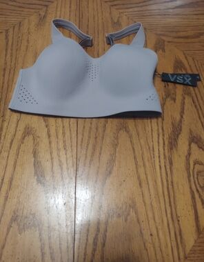Victoria's Secret VSX Light Gray Seamless Padded Sports Bra